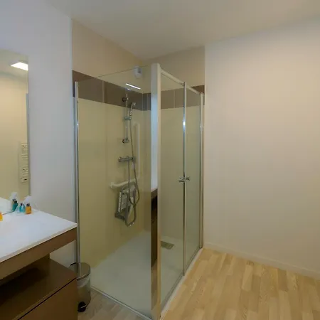 Goelia Le Phare Lägenhetshotell 3*