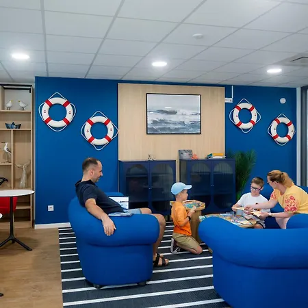 Goelia Le Phare Le Tréport