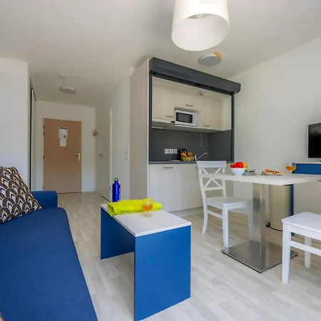 Goelia Le Phare ル・トレポール