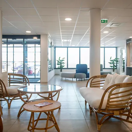 Goelia Le Phare ル・トレポール